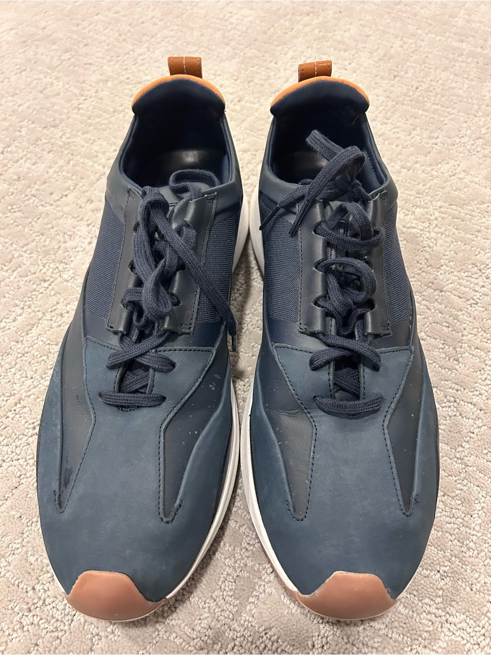 Wolf and Shepherd Marathon Trainers